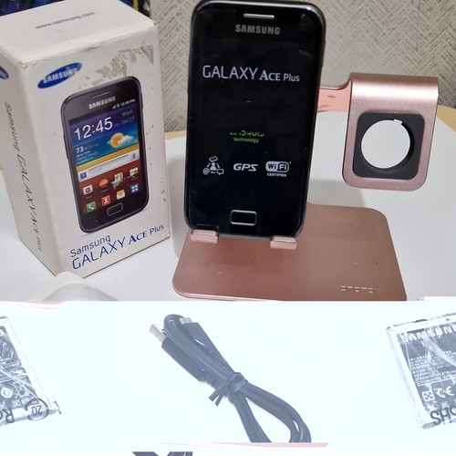 Samsung galaxy ace plus - samsung,